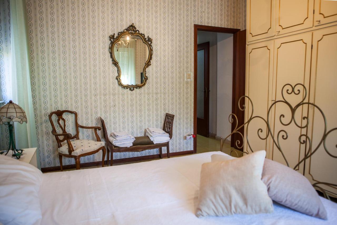 아치레알레 Un Tuffo Nella Baia Di Capomulini B&B 외부 사진