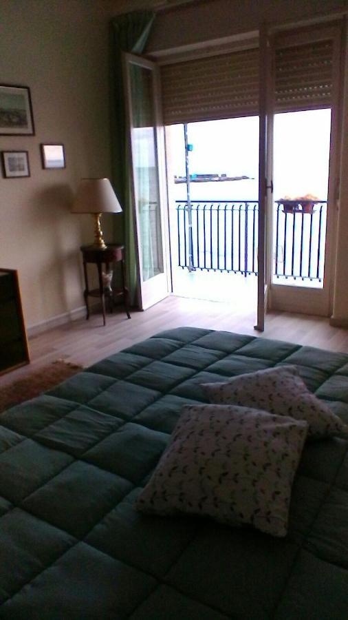 아치레알레 Un Tuffo Nella Baia Di Capomulini B&B 외부 사진